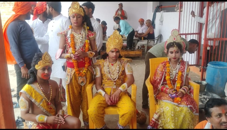 JAWA रामनवमी के अवसर पर जगदीश्वरम पैलेस पथरौड़ा से हनुमान मंदिर दुअरानाथ तक बाइक एवं फोर व्हीलर वाहनो के रैली के साथ निकाली गई श्रीराम जी की भव्य झांकी