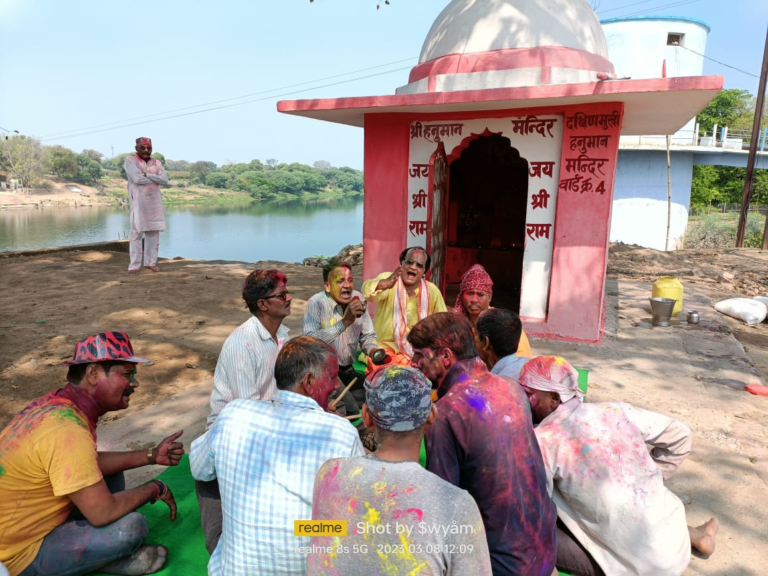 REWA त्योथर नगर में बहुत ही धूमधाम से मनाई गई होली