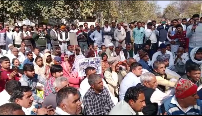 Kisan Andolan: खनौरी बॉर्डर पर पुलिस द्वारा किसानों के ऊपर गोलियां, इंजेक्शन मोर्टार, आंसू गैस के गोले बरसाए गए,  जींद-पटियाला पर खनौरी बॉर्डर पर पंजाब-हरियाणा के 70 से अधिक किसान घायल