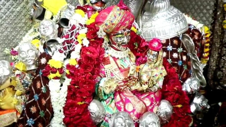 Ujjain News: भगवान श्री महाकालेश्वर ने पंच मुखारविंद में दर्शन दिये