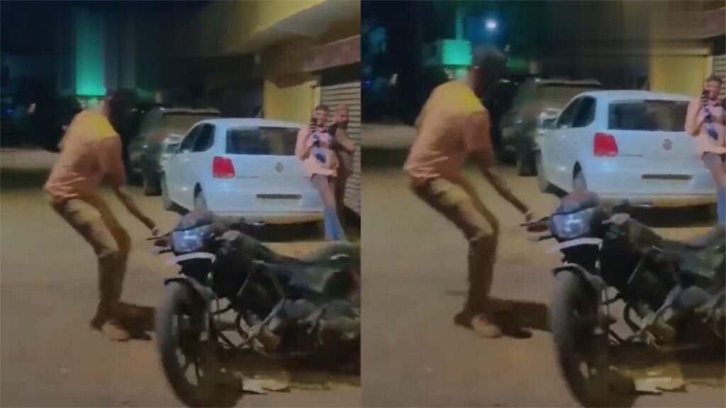 Holi पर Jabalpur में मस्ती की हदें पार, एक हाथ से बाइक स्टंट और कचरे का मुकुट पहनकर डांस – Video Viral 1 The Khabardar News WhatsApp Image 2025 03 16 at 11.42.43 AM